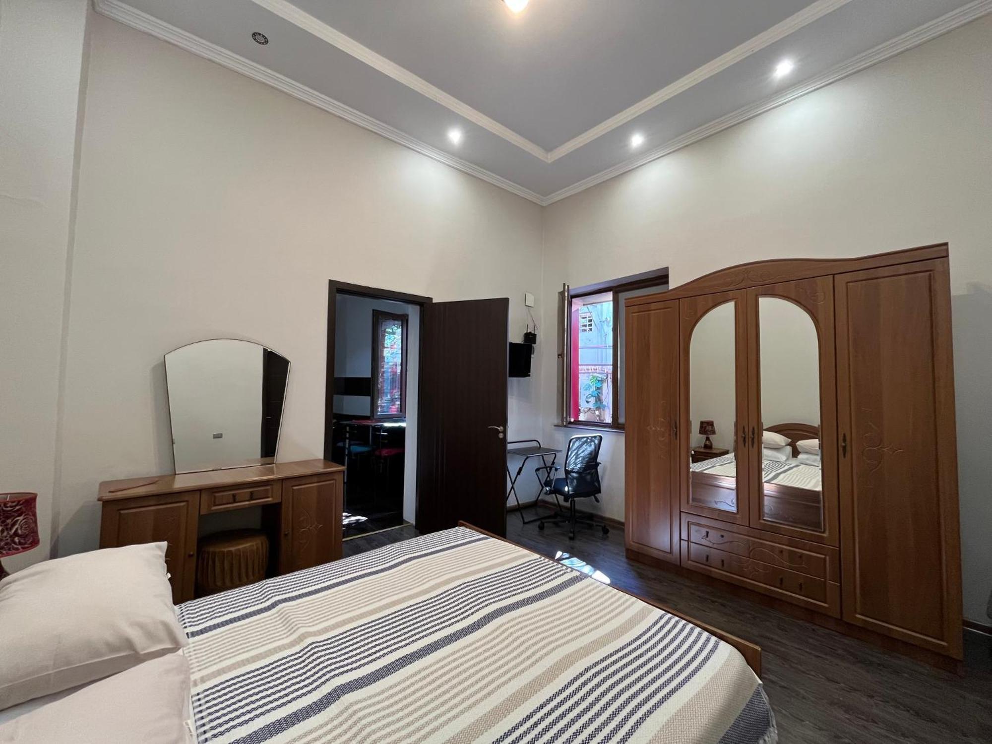 Old Batumi Apartment On Kostava 9 Exterior photo
